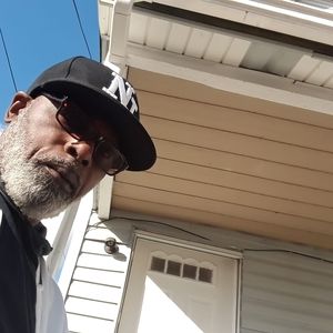 Meet your Posher, Johnson